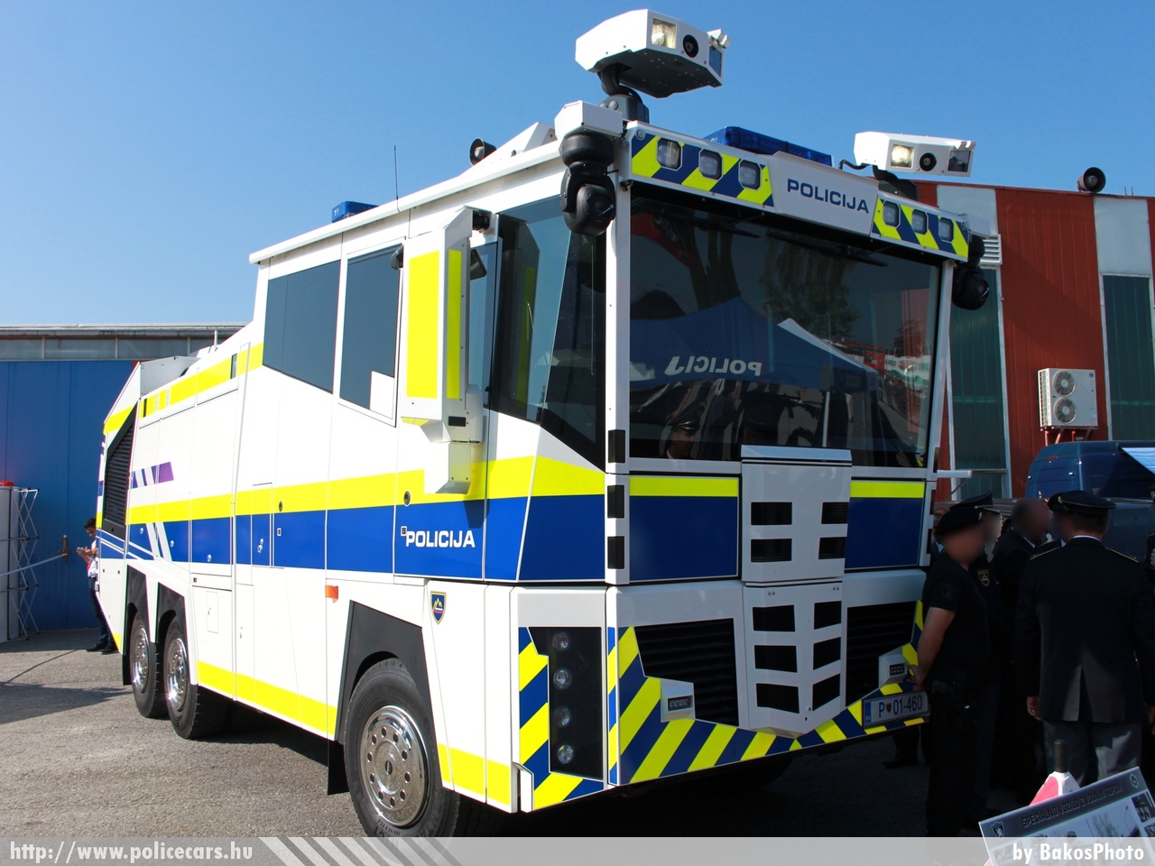 Mercedes-Benz Actros 3341 Rosenbauer, fotó: BakosPhoto
Keywords: szlovén Szlovénia rendőr rendőrautó rendőrség police policecar Slovenia slovenian
