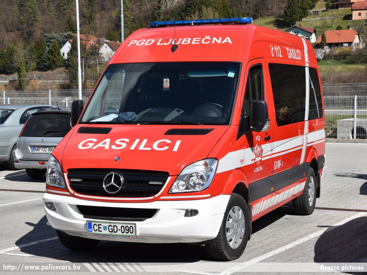 Mercedes Sprinter II, Ljubecna, fotó: Gzozzo pictures
Keywords: szlovén Szlovénia tûzoltóautó tûzoltóság tûzoltó slovenian Slovenia fire firetruck