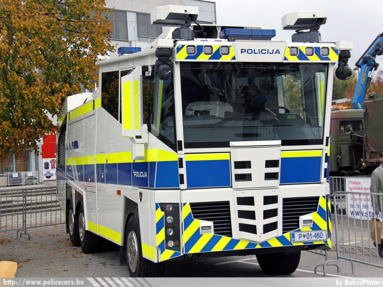 Mercedes-Benz Actros 3341 Rosenbauer, fotó: BakosPhoto
Keywords: szlovén Szlovénia rendőr rendőrautó rendőrség police policecar Slovenia slovenian