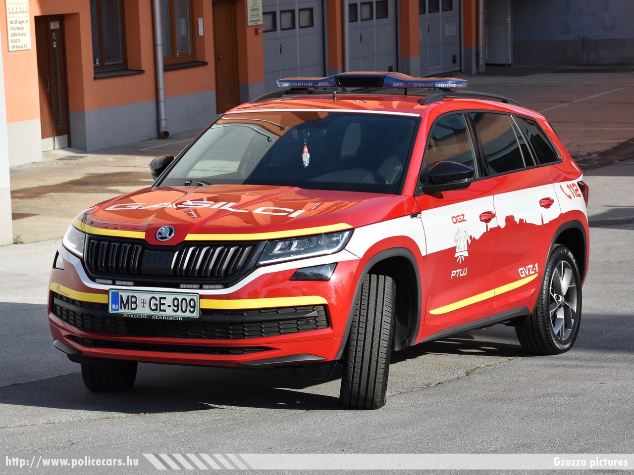 Skoda Kodiaq, Ptuj, fotó: Gzozzo pictures
Keywords: szlovén Szlovénia tûzoltóautó tûzoltóság tûzoltó slovenian Slovenia fire firetruck