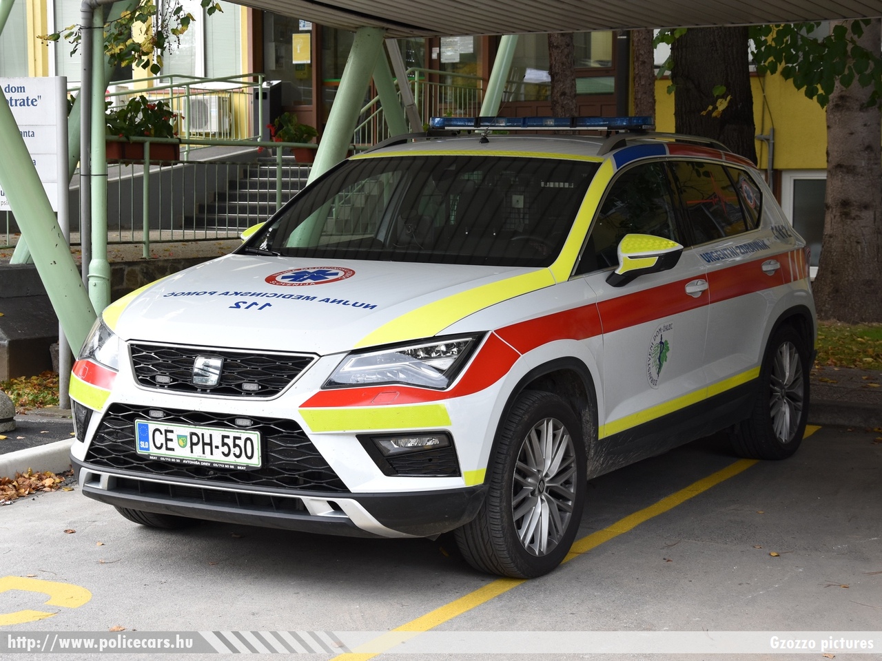 Seat Ateca, Zalec, fotó: Gzozzo pictures
Keywords: szlovén Szlovénia mentő mentőautó Slovenia slovenian ambulance