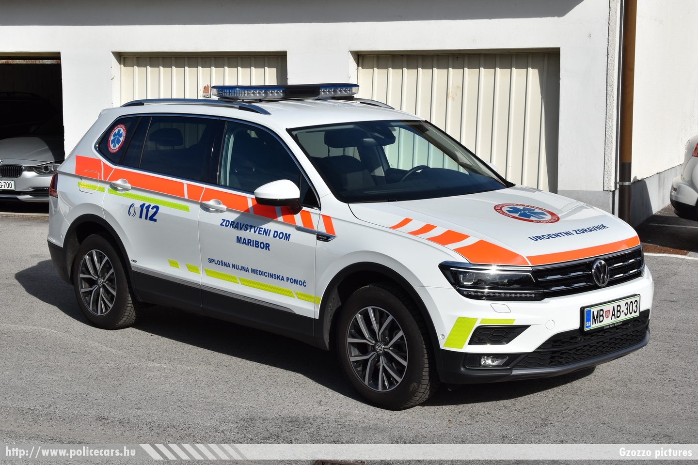Volkswagen Tiguan, Maribor, fotó: Gzozzo pictures
Keywords: szlovén Szlovénia mentő mentőautó Slovenia slovenian ambulance