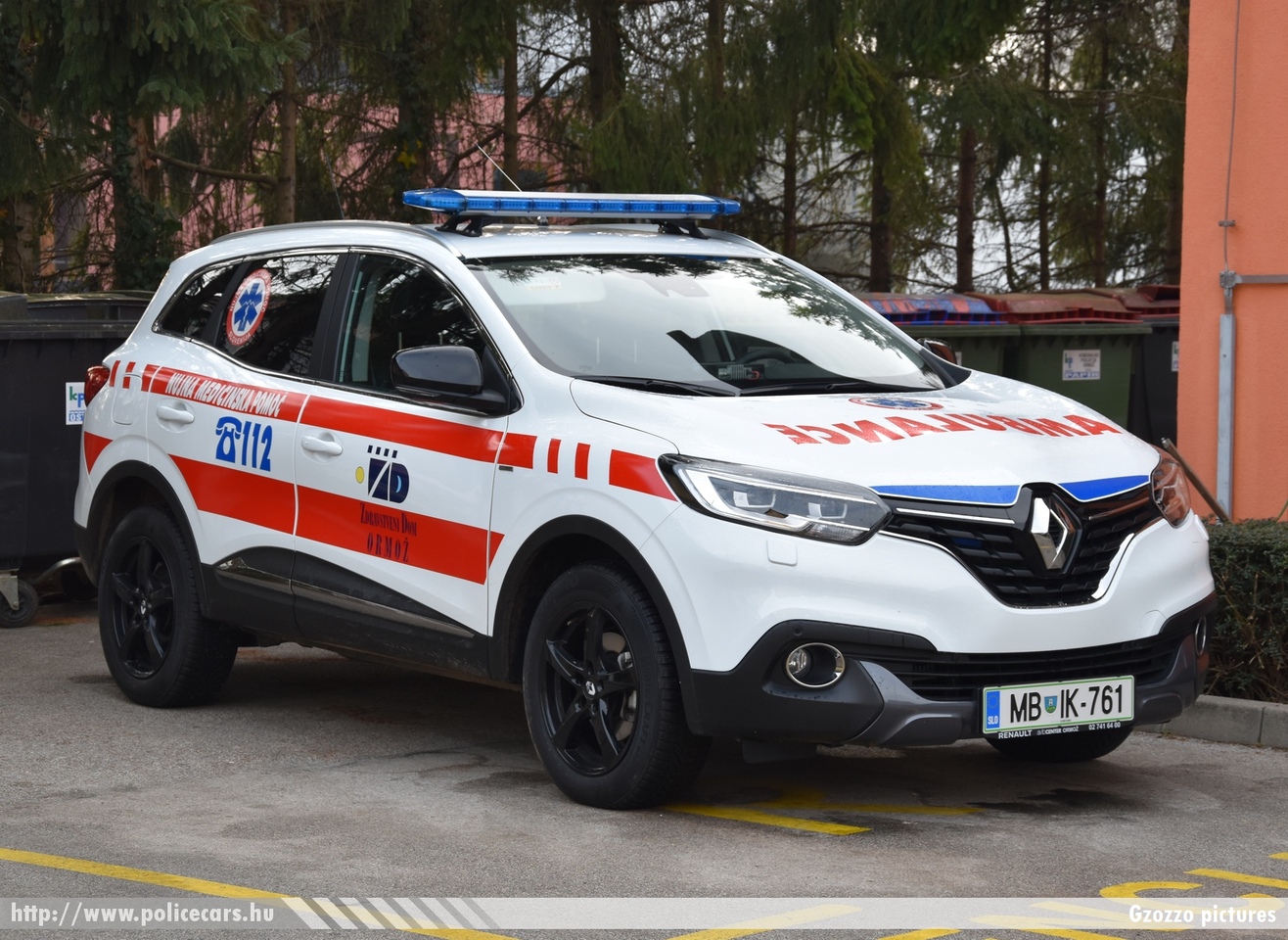 Renault Kadjar, Ormoz, fotó: Gzozzo pictures
Keywords: szlovén Szlovénia mentő mentőautó Slovenia slovenian ambulance