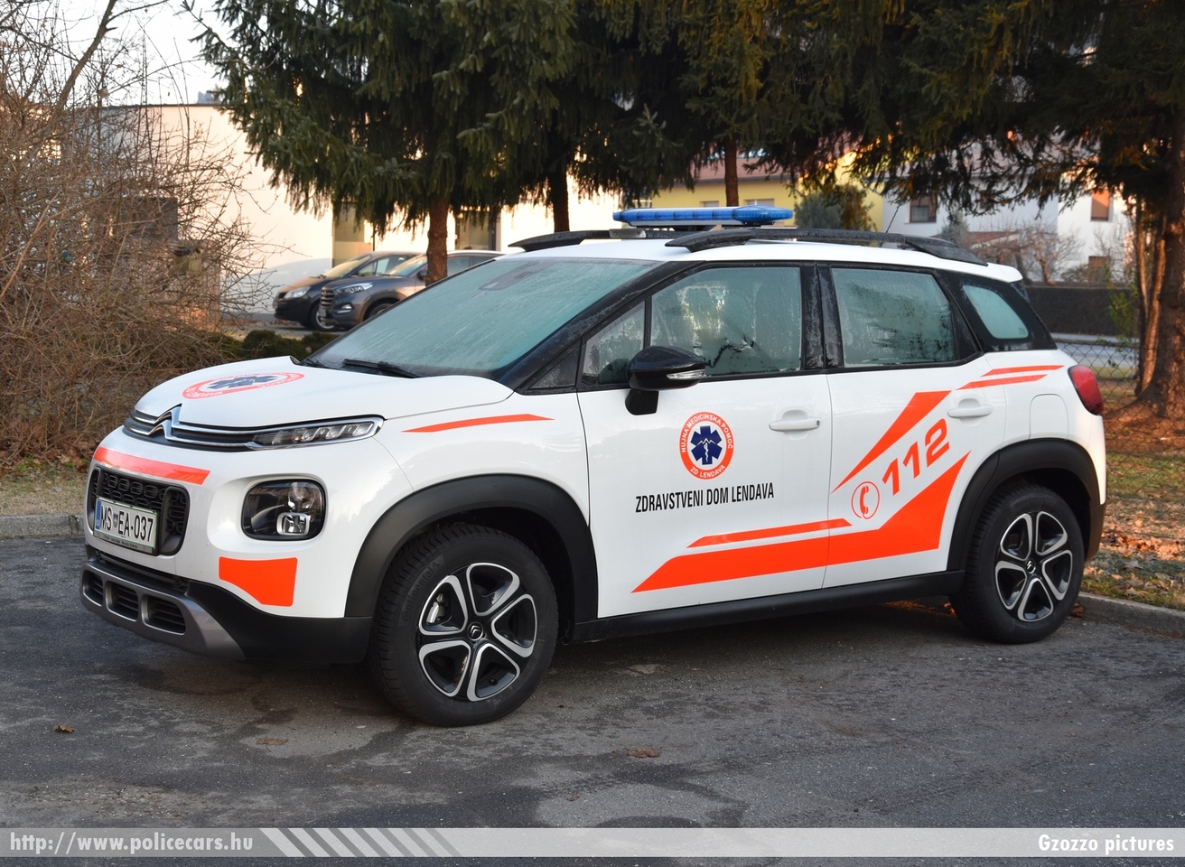Citroen C3 AirCross, Lendava (Lendva), fotó: Gzozzo pictures
Keywords: szlovén Szlovénia mentő mentőautó Slovenia slovenian ambulance