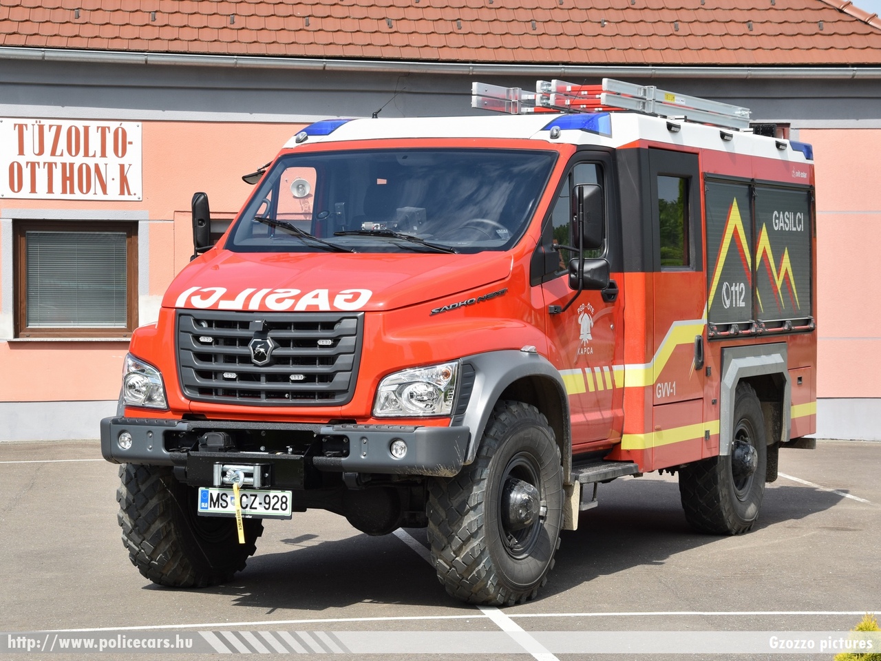 GAZ Sadko Next 4x4, Kapcai Önkéntes Tûzoltó Egyesület (PGD Kapca), fotó: Gzozzo pictures
Keywords: szlovén Szlovénia tûzoltóautó tûzoltóság tûzoltó slovenian Slovenia fire firetruck