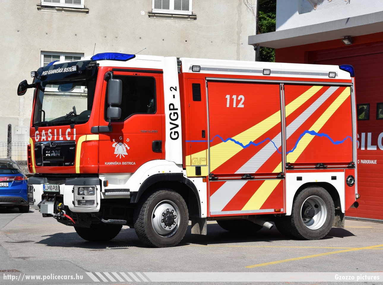 MAN TGM 13.290 BL 4X4 EURO 5, GVGP-2, PGD Kamniska Bistrica, fotó: Gzozzo pictures
Keywords: szlovén Szlovénia tûzoltóautó tûzoltóság tûzoltó slovenian Slovenia fire firetruck