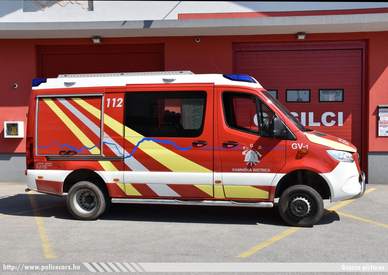 Mercedes Sprinter III 4x4, GV-1, PGD Kamniska Bistrica, fotó: Gzozzo pictures
Keywords: szlovén Szlovénia tûzoltóautó tûzoltóság tûzoltó slovenian Slovenia fire firetruck