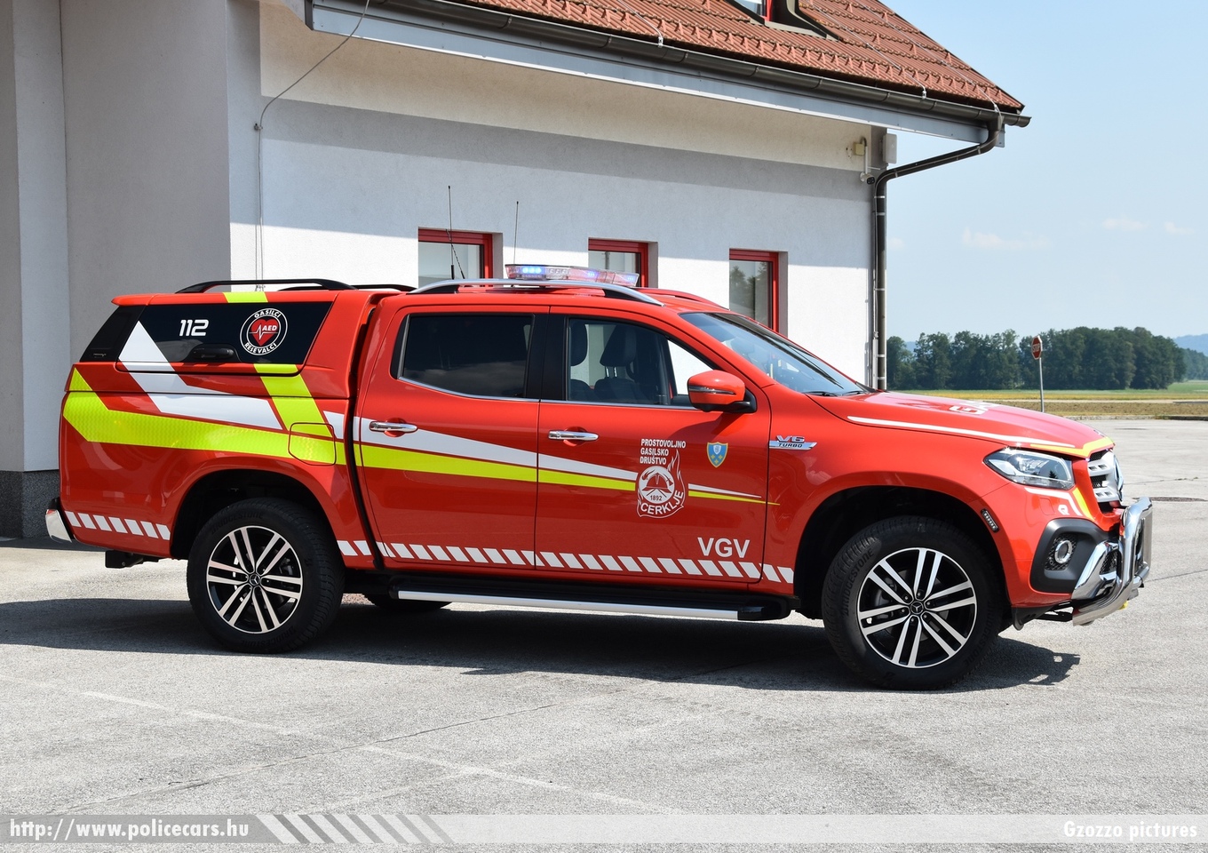 Mercedes X 350d, VGV, PGD Cerklje na Gorenjskem, fotó: Gzozzo pictures
Keywords: szlovén Szlovénia tûzoltóautó tûzoltóság tûzoltó slovenian Slovenia fire firetruck