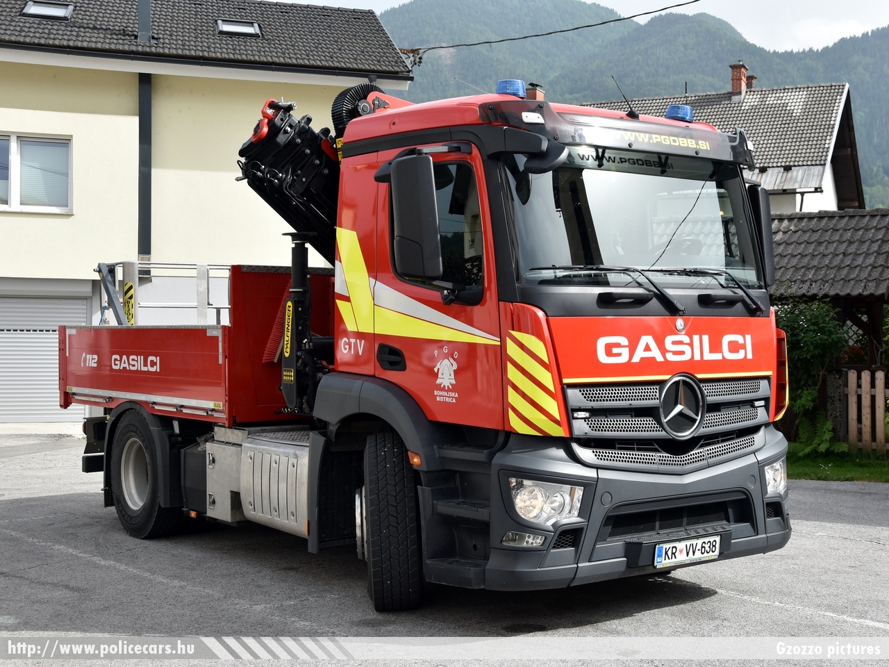 Mercedes Arocs, GTV, PGD Bohinjska Bistrica, fotó: Gzozzo pictures
Keywords: szlovén Szlovénia tûzoltóautó tûzoltóság tûzoltó slovenian Slovenia fire firetruck