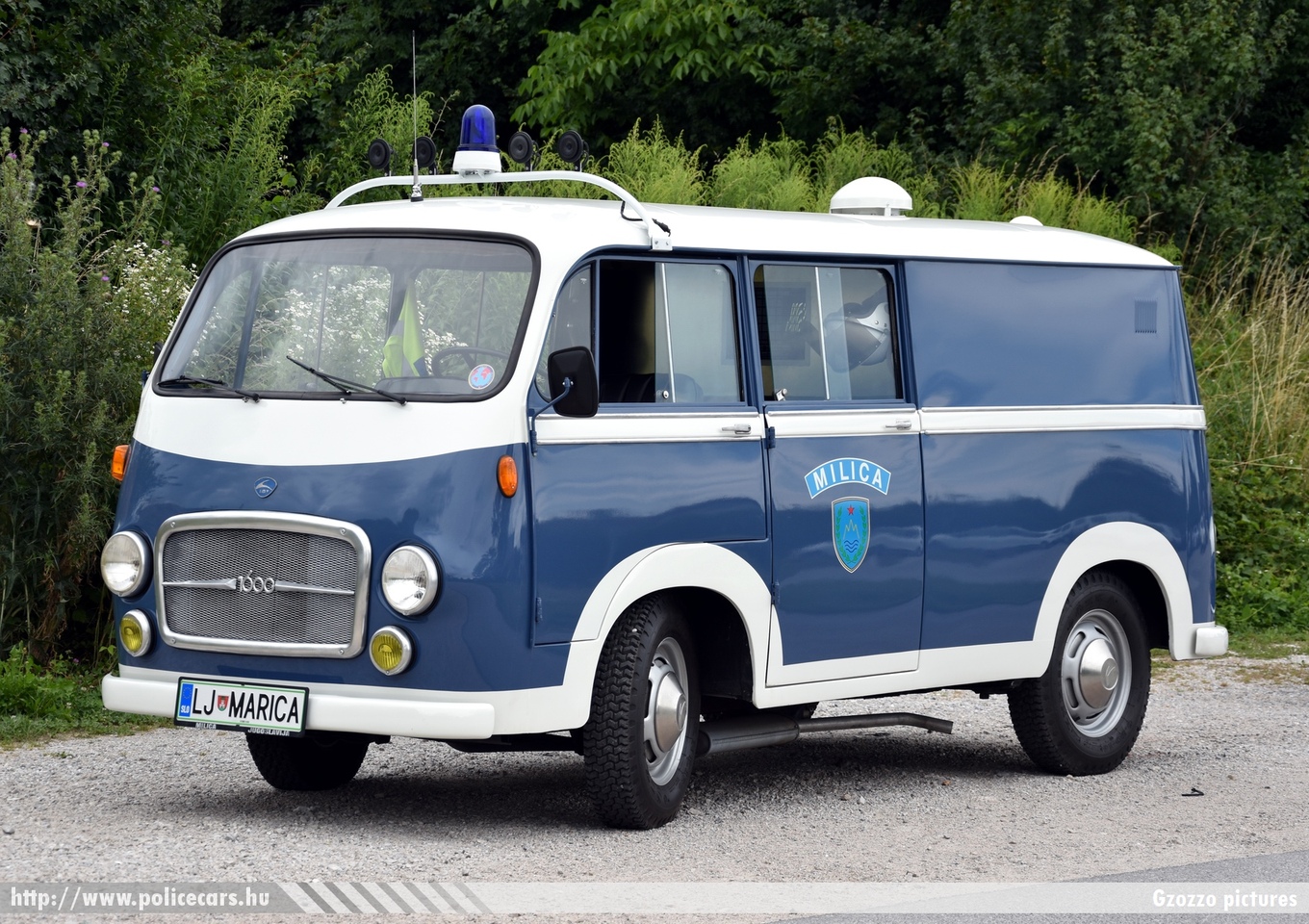 IMV 1600 Milica 1974, Ljubljana Milica Dru¹tvo Starodobnih Policijskih Vozil, fotó: Gzozzo pictures
Keywords: szlovén Szlovénia rendőr rendőrautó rendőrség police policecar Slovenia slovenian
