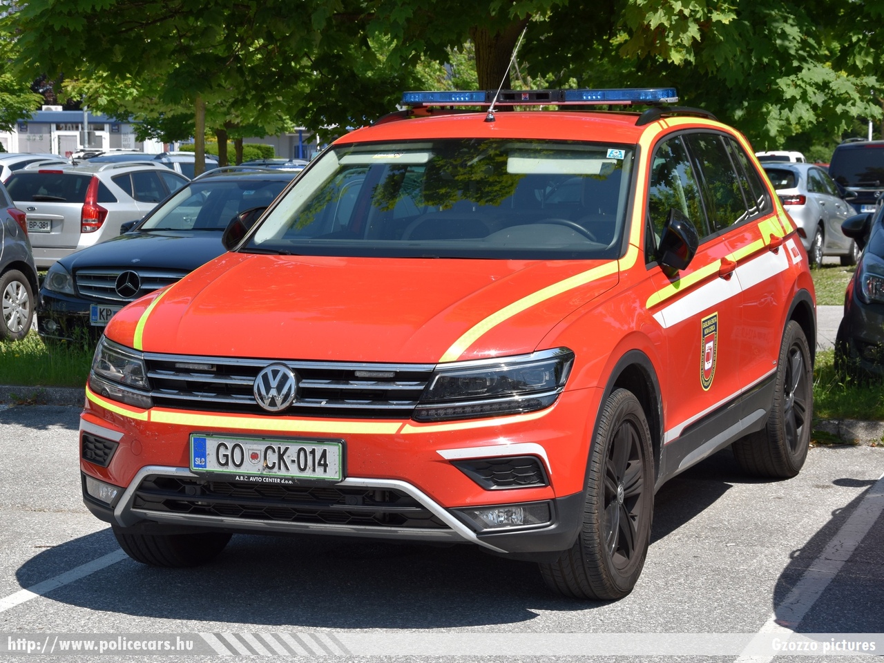 Volkswagen Tiguan, PGE Nova Gorica, fotó: Gzozzo pictures
Keywords: szlovén Szlovénia tûzoltóautó tûzoltóság tûzoltó slovenian Slovenia fire firetruck