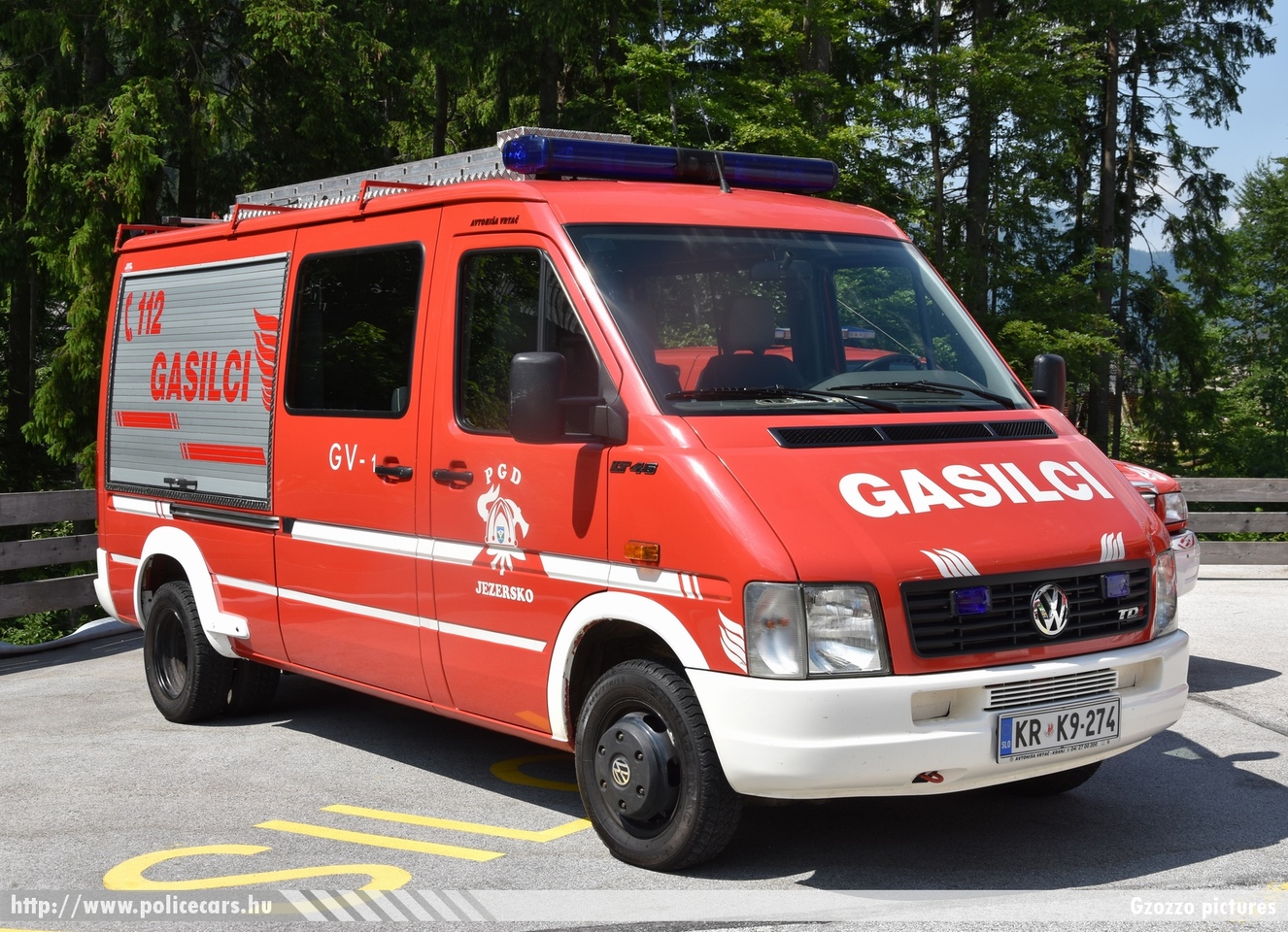 Volkswagen LT45 GV-1, PGD Jezersko, fotó: Gzozzo pictures
Keywords: szlovén Szlovénia tûzoltóautó tûzoltóság tûzoltó slovenian Slovenia fire firetruck