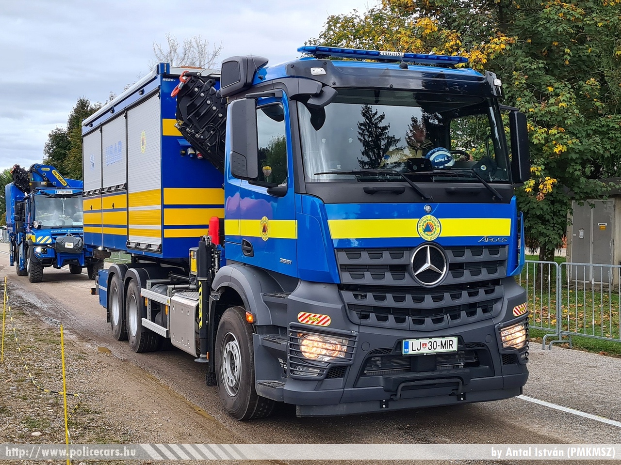 Mercedes Arocs, fotó: Antal István (PMKMSZ)
Keywords: szlovén Szlovénia polgári védelem slovenian Slovenia