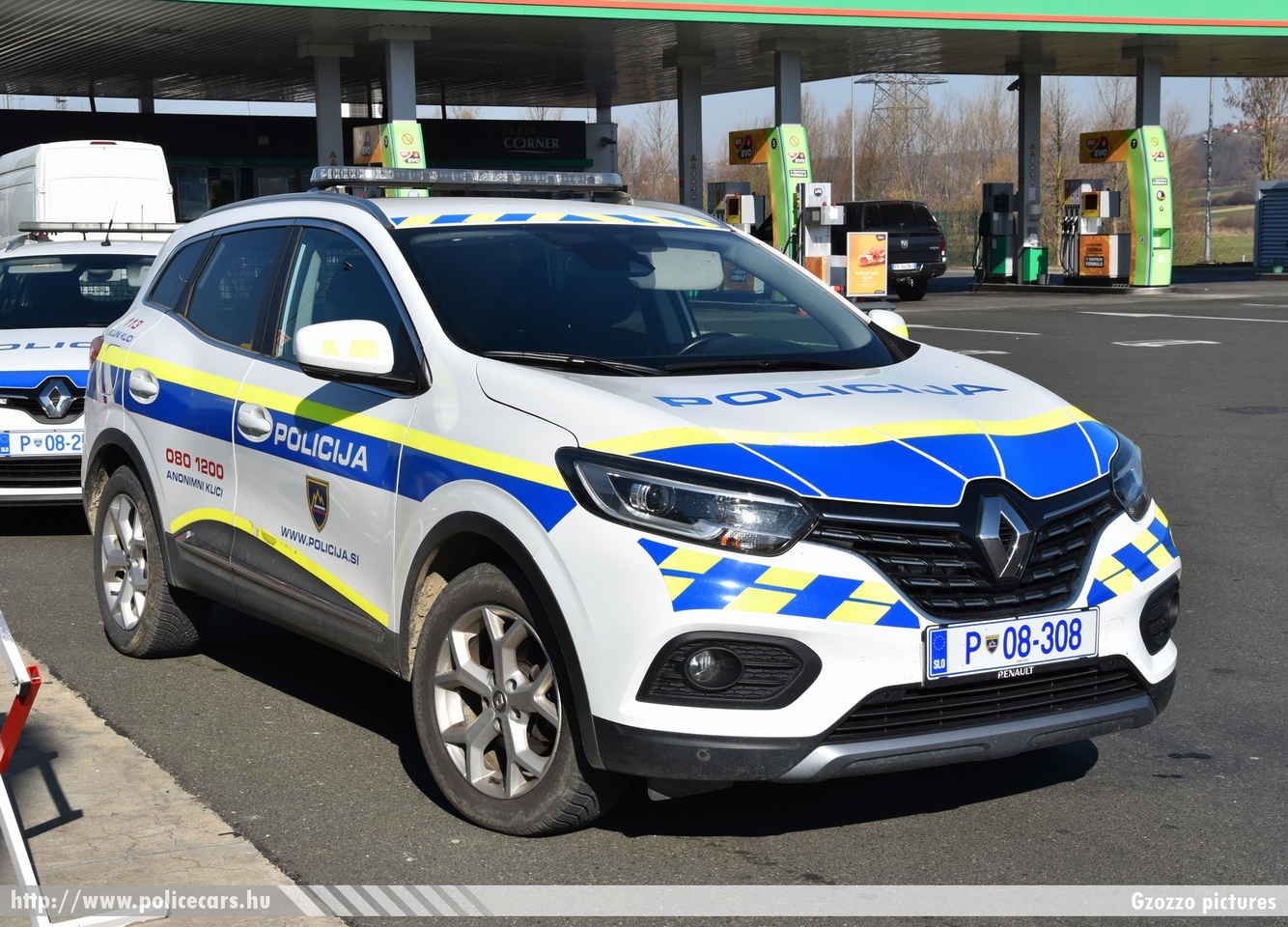 Renault Kadjar, fotó: Gzozzo pictures
Keywords: szlovén Szlovénia rendőr rendőrautó rendőrség police policecar Slovenia slovenian