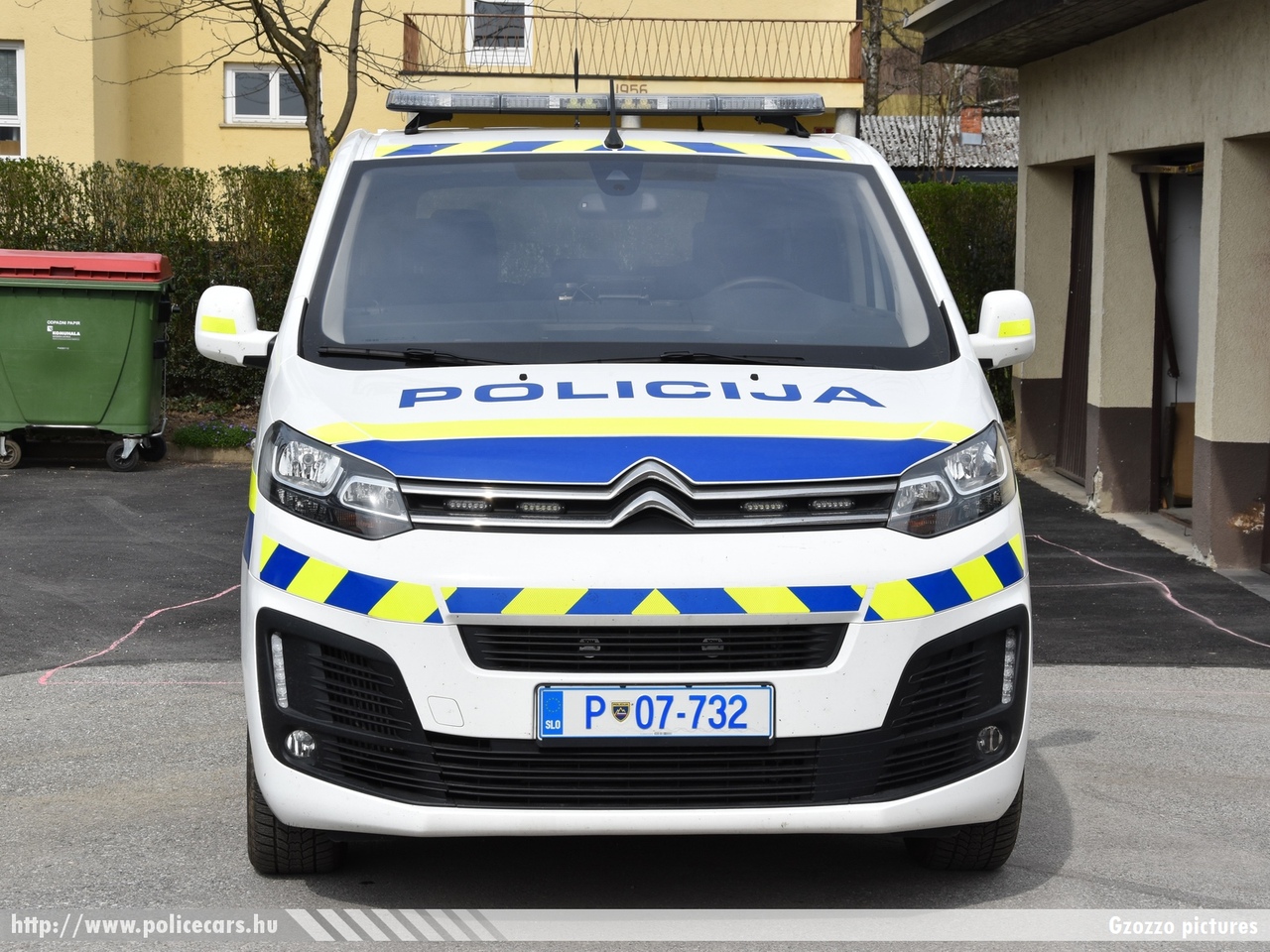 Citroen Jumpy, fotó: Gzozzo pictures
Keywords: szlovén Szlovénia rendőr rendőrautó rendőrség police policecar Slovenia slovenian