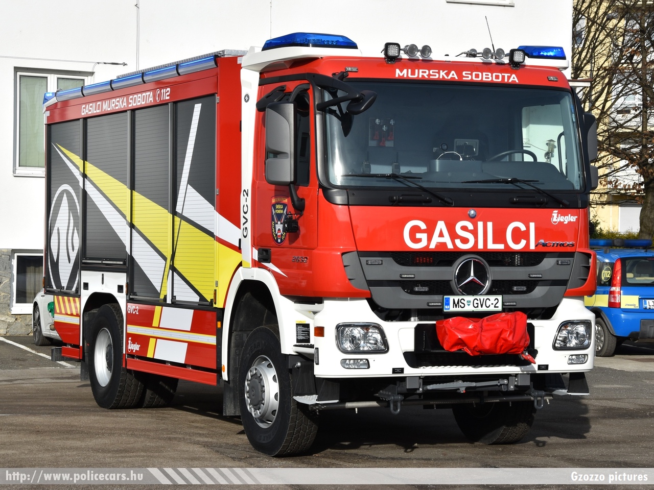 Mercedes Actros 2032 Ziegler, GVC-2 (Gasilsko vozilo s cisterno - firetruck with tank), PGD Murska Sobota, fotó: Gzozzo pictures
Keywords: szlovén Szlovénia tûzoltóautó tûzoltóság tûzoltó slovenian Slovenia fire firetruck