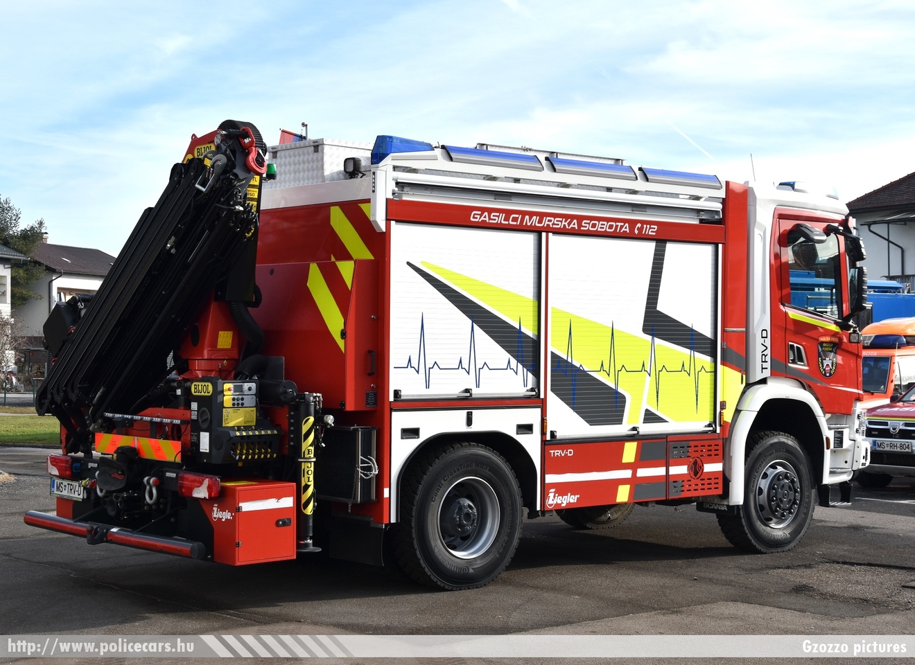 Scania P-410 XT Ziegler, TRV-D (Tehnično reševalno vozilo z dvigalom - Technical rescue vehicle with crane), PGD Murska Sobota, fotó: Gzozzo pictures
Keywords: szlovén Szlovénia tûzoltóautó tûzoltóság tûzoltó slovenian Slovenia fire firetruck