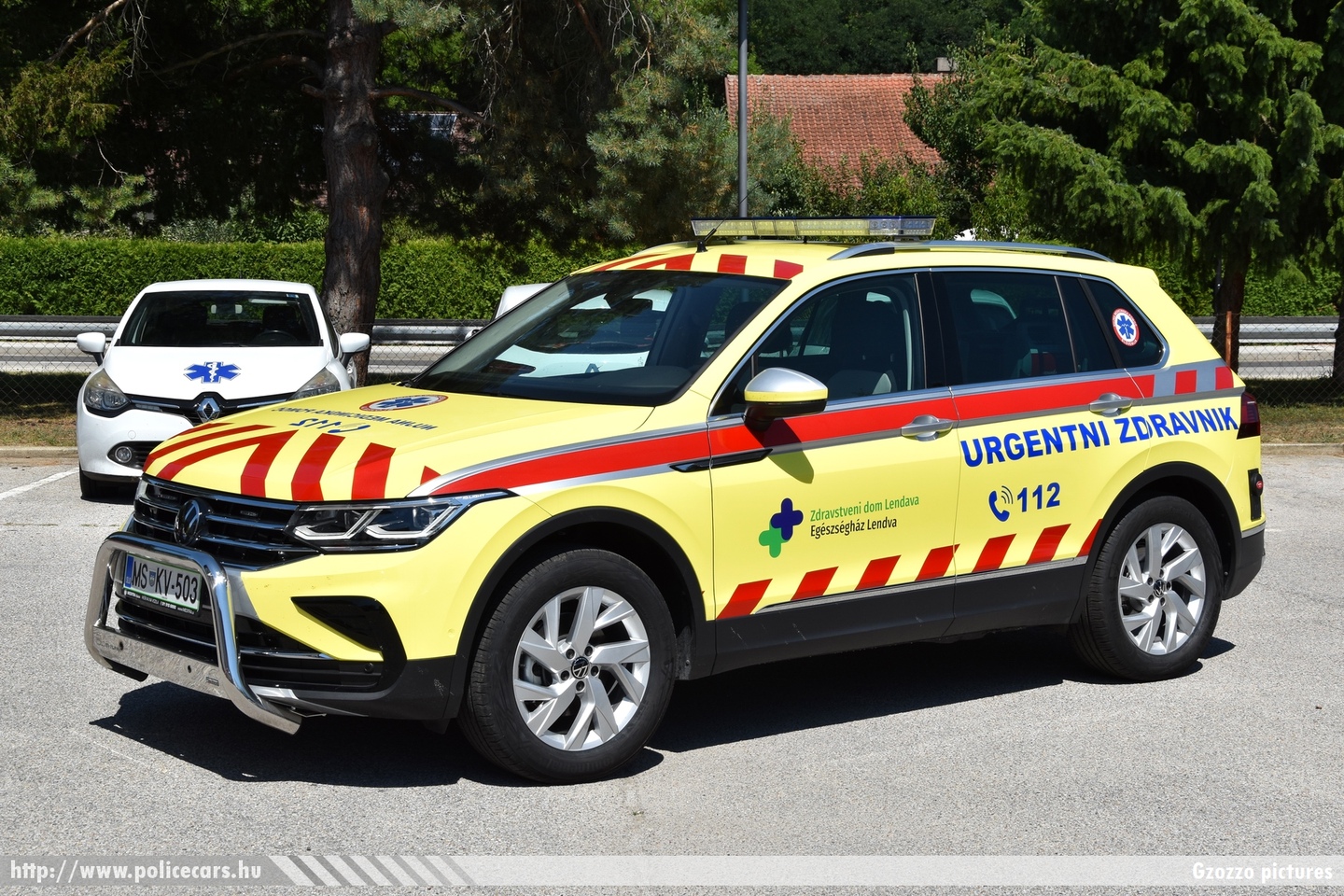 Volkswagen Tiguan, Urgentni Zdravnik, Zdravstveni dom Lendava - Egészségház Lendva, fotó: Gzozzo pictures
Keywords: szlovén Szlovénia mentő mentőautó Slovenia slovenian ambulance