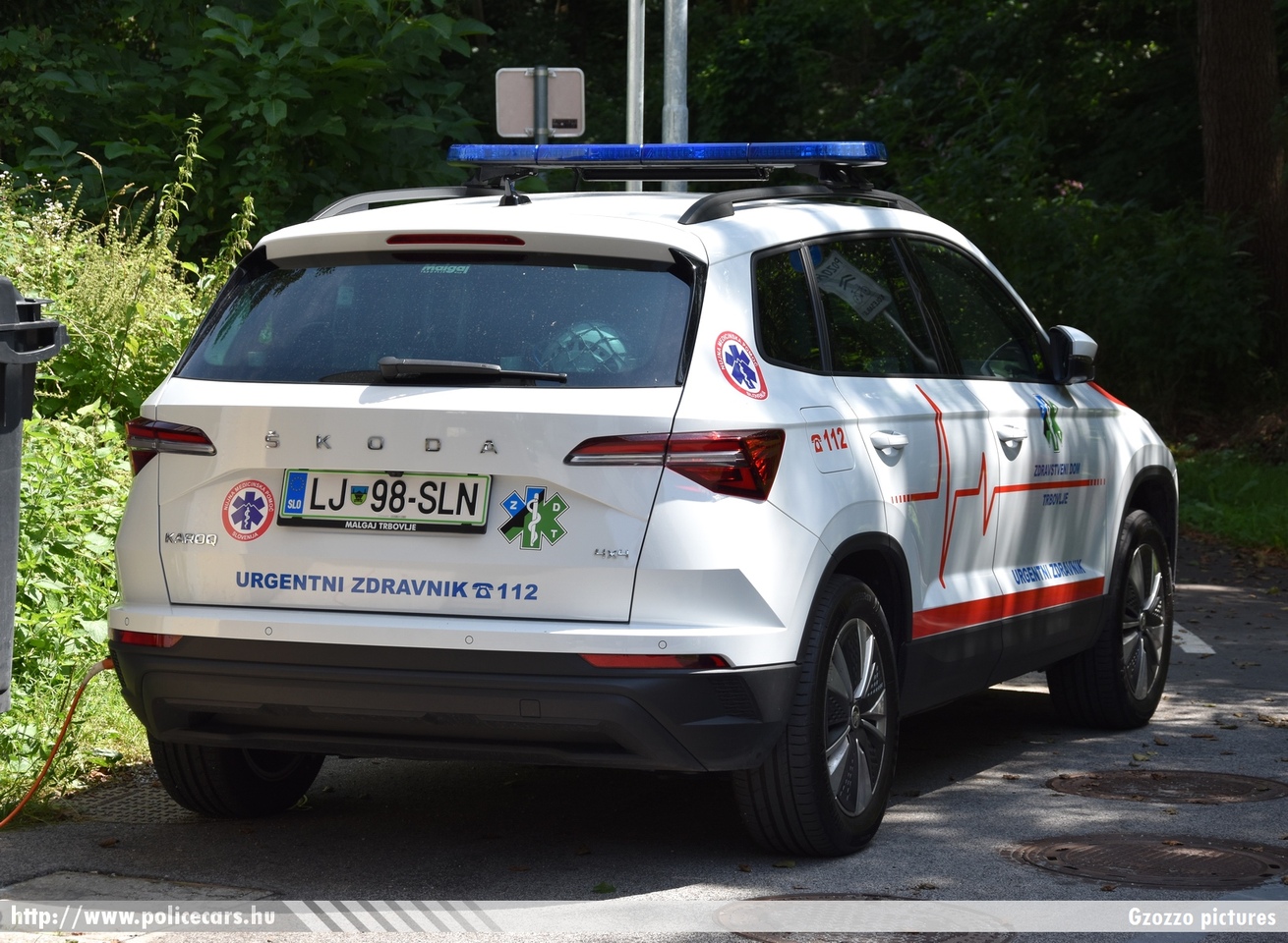 Skoda Karoq, Urgentni Zdravnik, Zdravstveni dom Trbovlje, fotó: Gzozzo pictures
Keywords: szlovén Szlovénia mentő mentőautó Slovenia slovenian ambulance