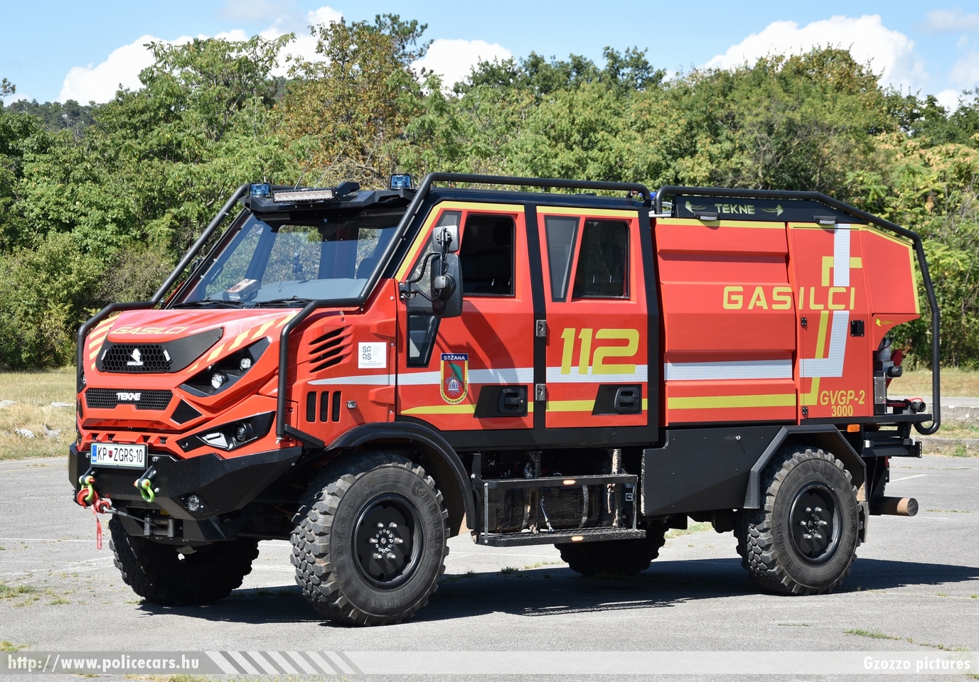 Tekne Graelión 85 GVGP-2 3000 (gasilsko vozilo za gašenje gozdnih požarov), Zavod za gasilno in reševalno službo (ZGRS) Sežana, fotó: Gzozzo pictures
Keywords: szlovén Szlovénia tûzoltóautó tûzoltóság tûzoltó slovenian Slovenia fire firetruck