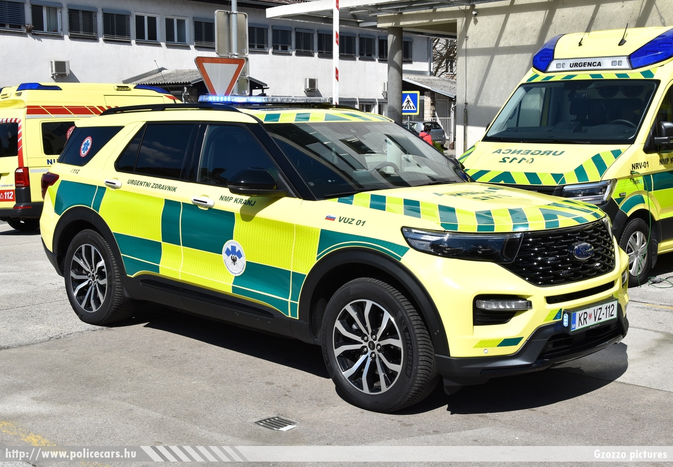 Ford Explorer, Vozilo urgentnega zdravnika (VUZ), Zdravstveni dom Kranj, fotó: Gzozzo pictures
Keywords: szlovén Szlovénia mentő mentőautó Slovenia slovenian ambulance