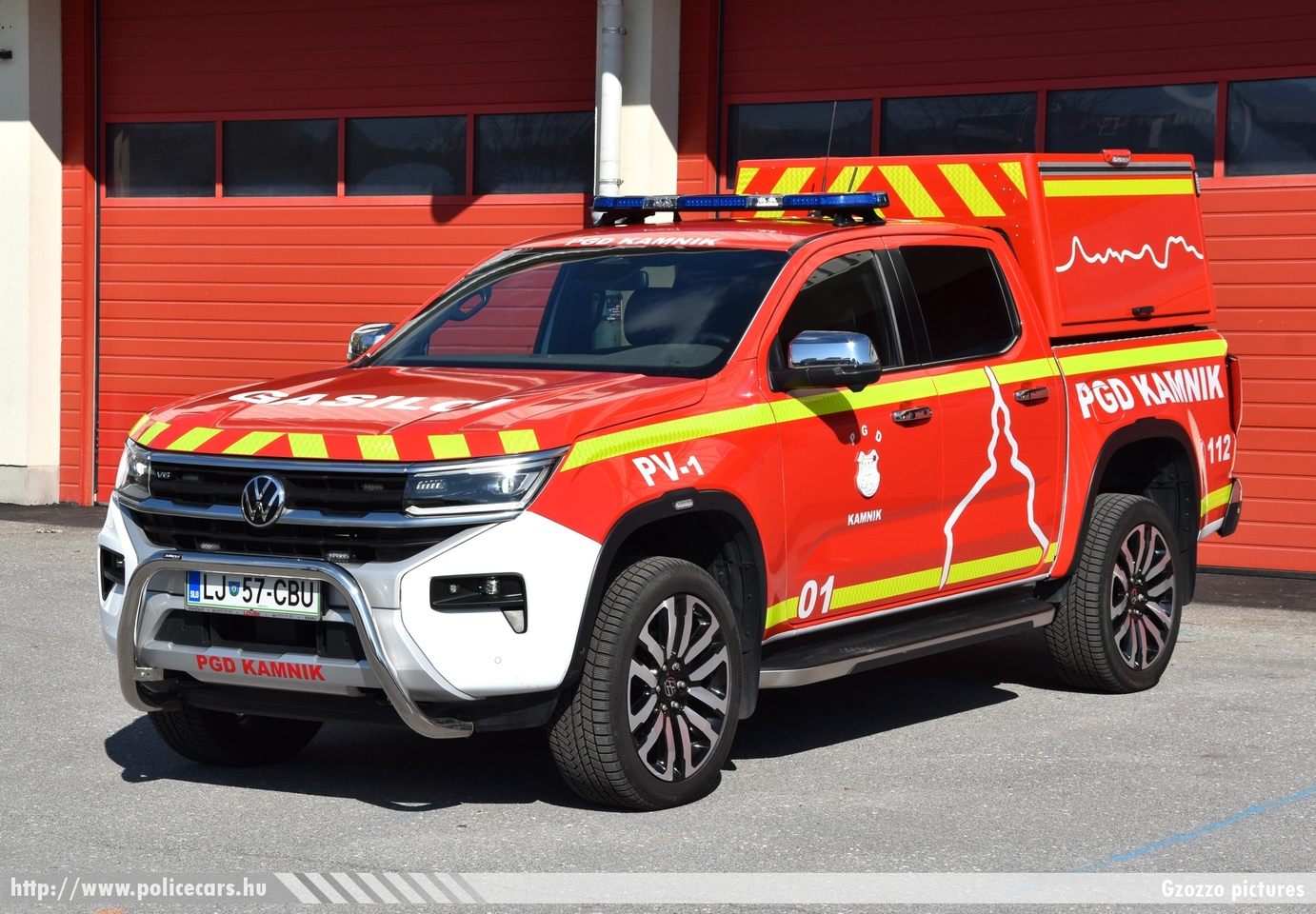 Volkswagen Amarok PV-1 (poveljnisko vozilo), PGD Kamnik, fotó: Gzozzo pictures
Keywords: szlovén Szlovénia tûzoltóautó tûzoltóság tûzoltó slovenian Slovenia fire firetruck