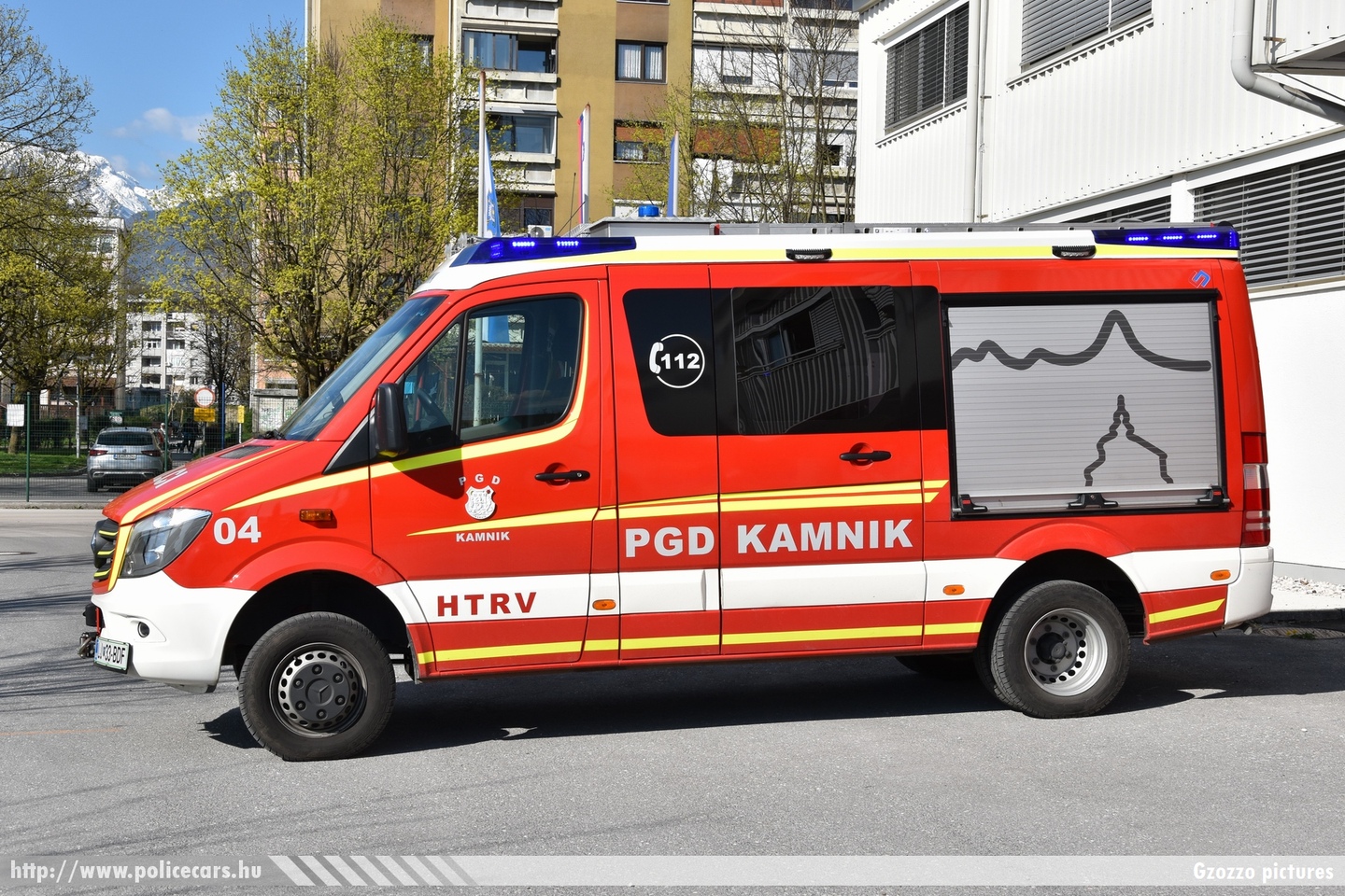 Mercedes Sprinter II facelift Webo HTRV (hitro tehnično reševalno vozilo), PGD Kamnik, fotó: Gzozzo pictures
Keywords: szlovén Szlovénia tûzoltóautó tûzoltóság tûzoltó slovenian Slovenia fire firetruck