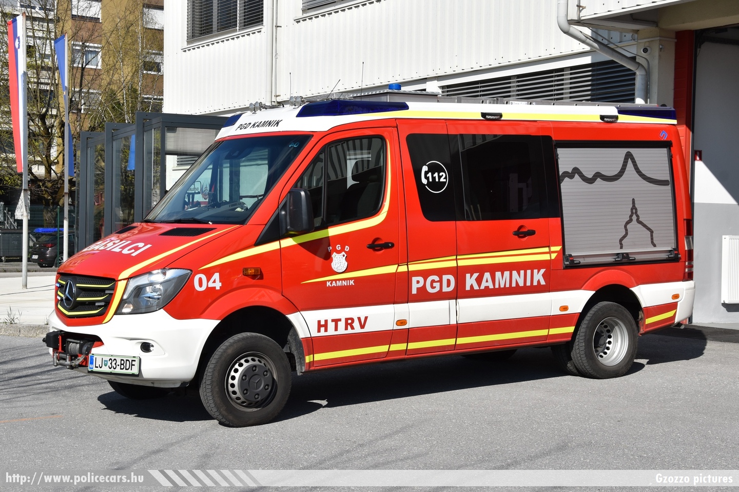Mercedes Sprinter II facelift Webo HTRV (hitro tehnično reševalno vozilo), PGD Kamnik, fotó: Gzozzo pictures
Keywords: szlovén Szlovénia tûzoltóautó tûzoltóság tûzoltó slovenian Slovenia fire firetruck