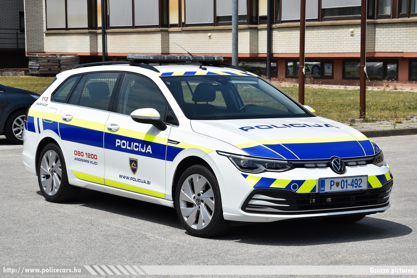 Volkswagen Golf VIII Variant, Policija, fotó: Gzozzo pictures
Keywords: szlovén Szlovénia rendőr rendőrautó rendőrség police policecar Slovenia slovenian policija