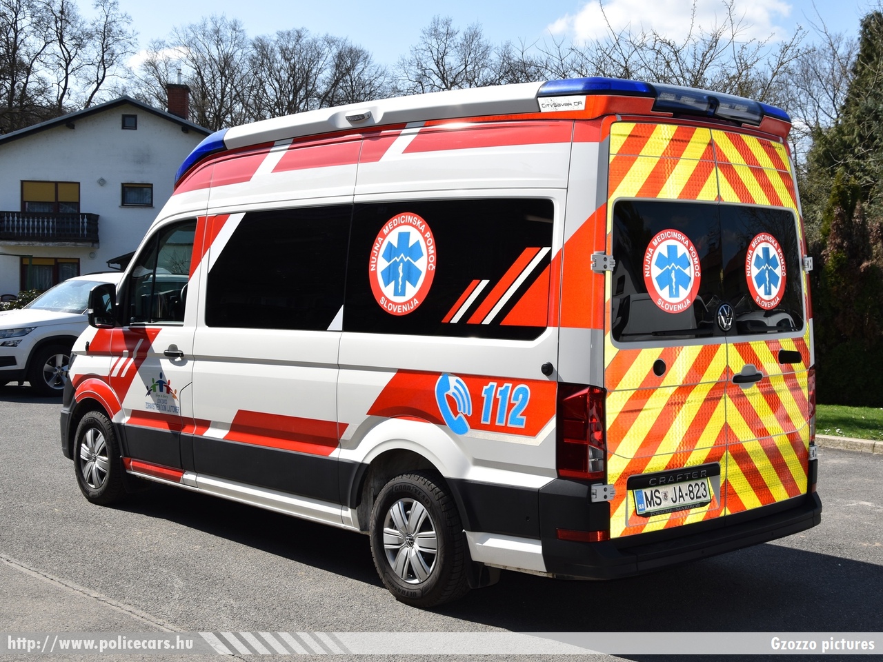 Volkswagen Crafter Medicop, Zdravstveni dom Ljutomer, fotó: Gzozzo pictures
Keywords: szlovén Szlovénia mentő mentőautó Slovenia slovenian ambulance
