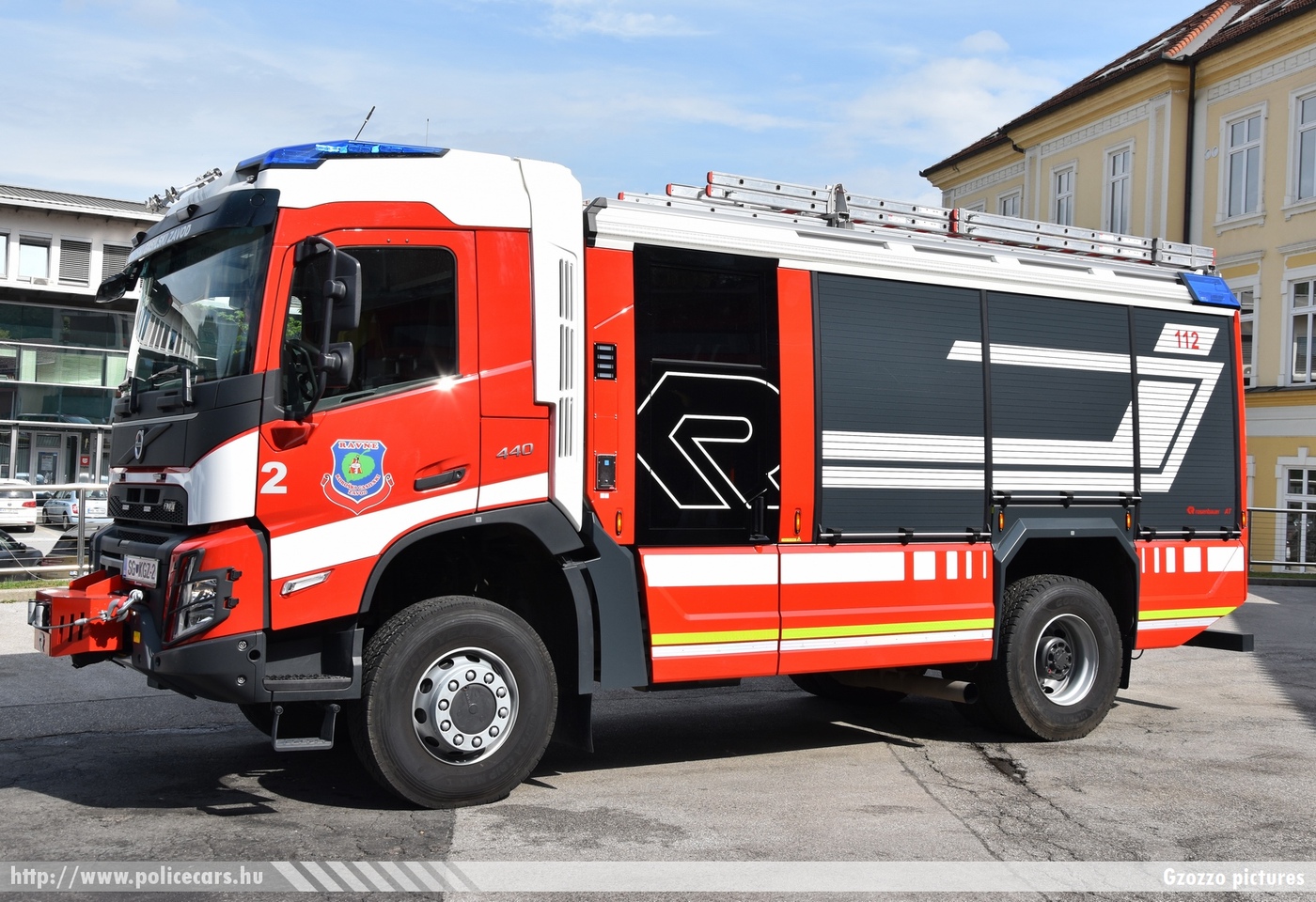 Volvo FMX 440-44R GVC-1 Rosenbauer, Koroški Gasilski Zavod Ravne na Koroškem - Poklicna Gasilska Enota Ravne, fotó: Gzozzo pictures
Keywords: szlovén Szlovénia tûzoltóautó tûzoltóság tûzoltó slovenian Slovenia fire firetruck