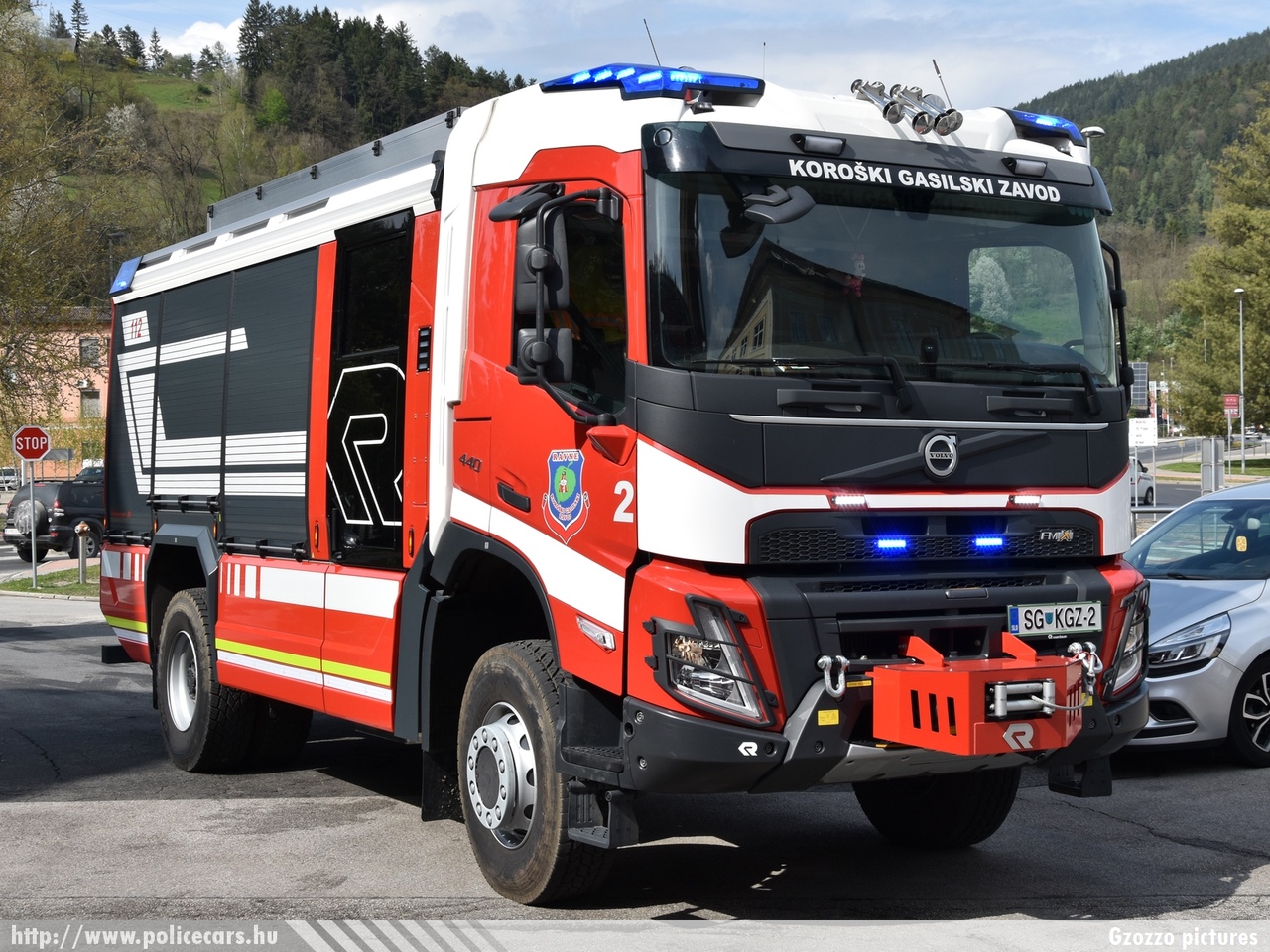 Volvo FMX 440-44R GVC-1 Rosenbauer, Koroški Gasilski Zavod Ravne na Koroškem - Poklicna Gasilska Enota Ravne, fotó: Gzozzo pictures
Keywords: szlovén Szlovénia tûzoltóautó tûzoltóság tûzoltó slovenian Slovenia fire firetruck