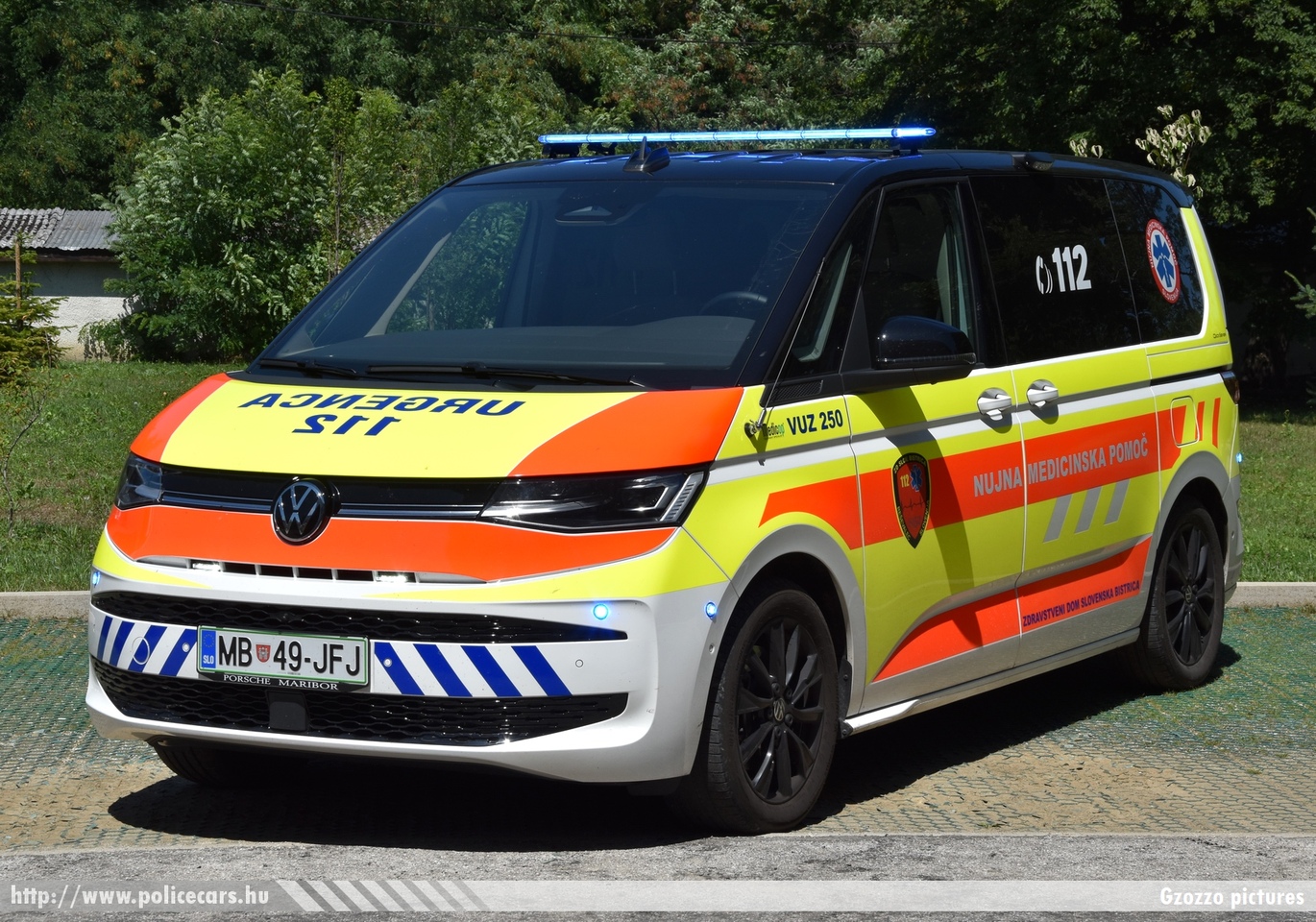 Volkswagen Multivan T7, Vozilo urgentnega zdravnika (VUZ), Zdravstveni dom Slovenska Bistrica, fotó: Gzozzo pictures
Keywords: szlovén Szlovénia mentő mentőautó Slovenia slovenian ambulance