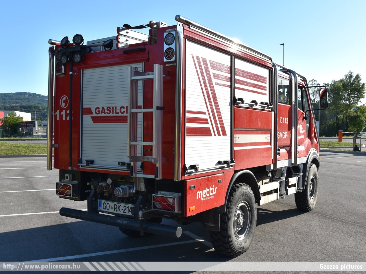 Bremach T-Rex GVGP-2 (gasilsko vozilo za gašenje gozdnih požarov) Mettis, PGD Ajdovščina, fotó: Gzozzo pictures
Keywords: szlovén Szlovénia tûzoltóautó tûzoltóság tûzoltó slovenian Slovenia fire firetruck