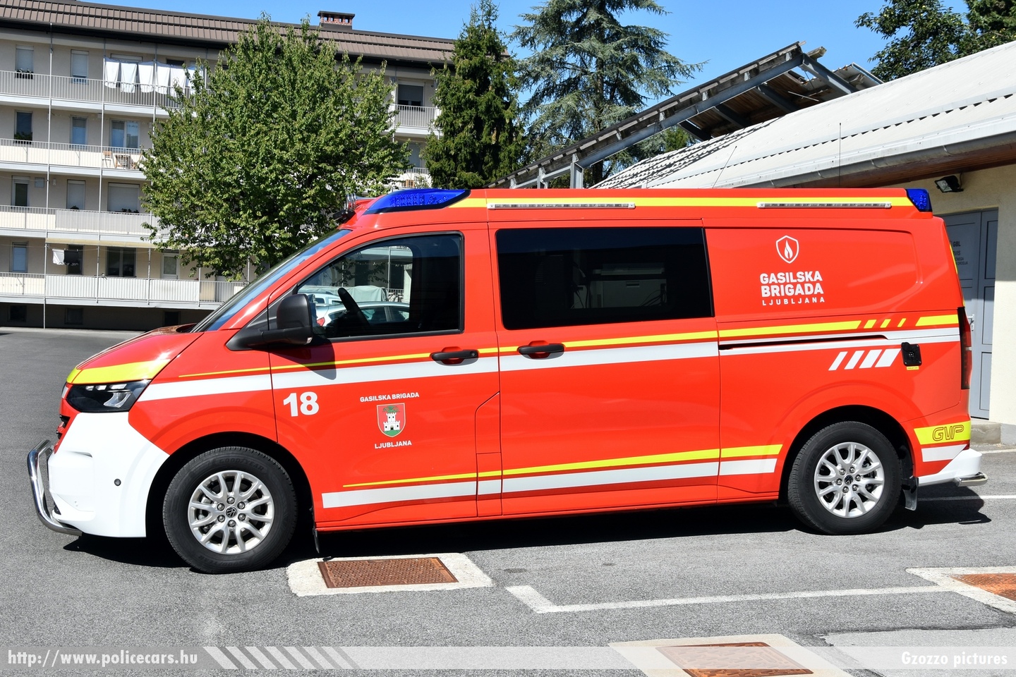 Volkswagen Transporter T7 GV Pusnik, Gasilska Brigada Ljubljana, fotó: Gzozzo pictures
Keywords: szlovén Szlovénia tûzoltóautó tûzoltóság tûzoltó slovenian Slovenia fire firetruck