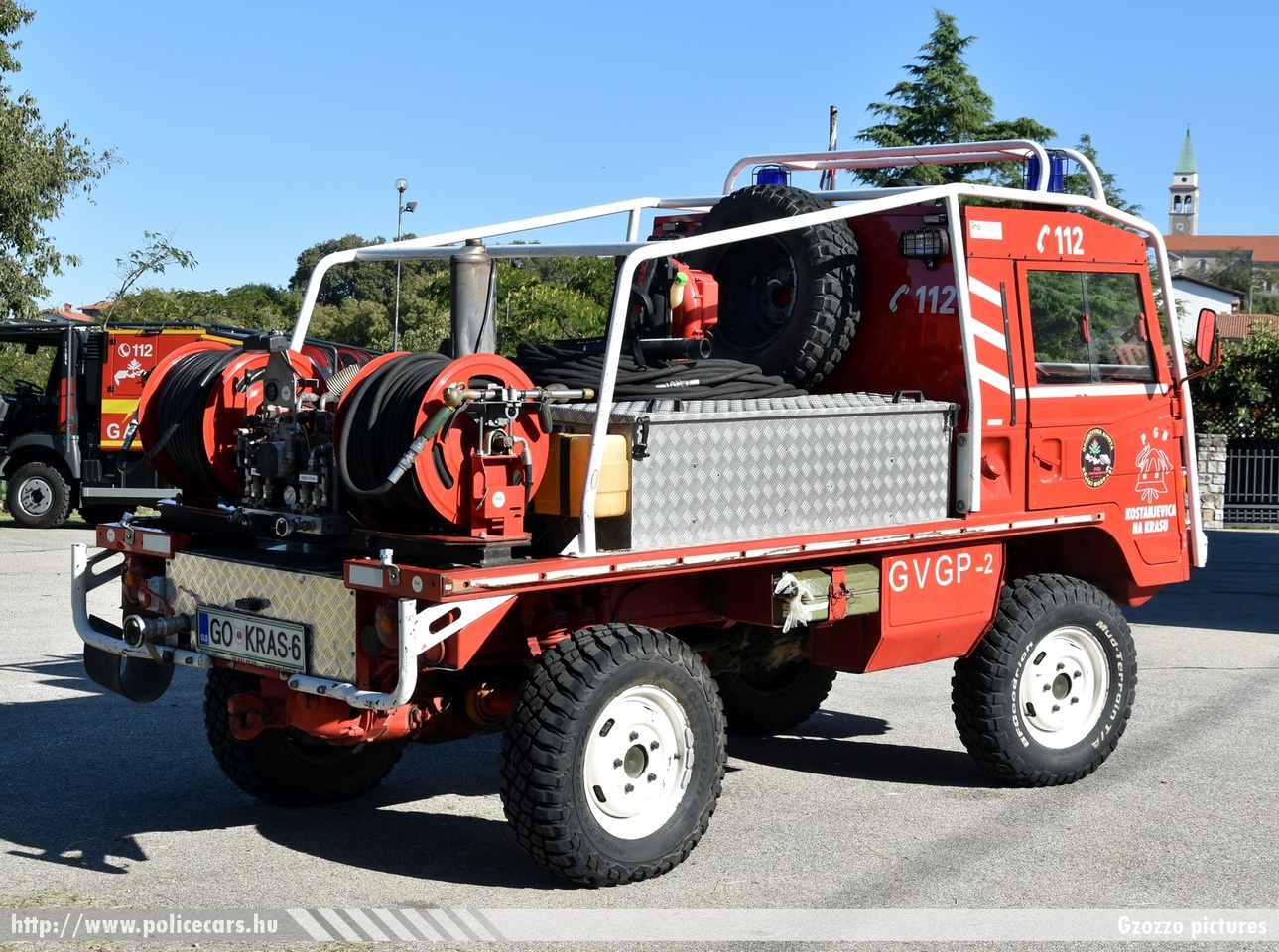 Steyr-Puch Pinzgauer 710 GVGP-2 (gasilsko vozilo za gašenje gozdnih požarov), PGD Kostanjevica na Krasu, fotó: Gzozzo pictures
Keywords: szlovén Szlovénia tûzoltóautó tûzoltóság tûzoltó slovenian Slovenia fire firetruck
