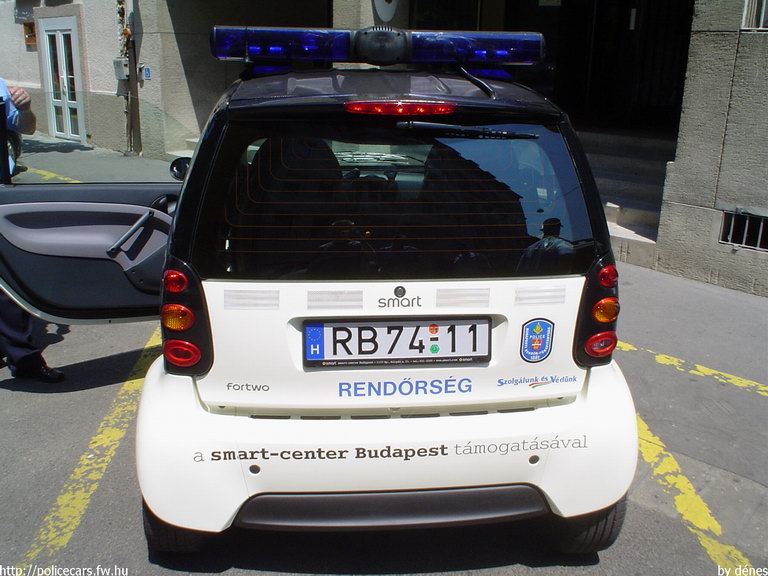 Smart Fortwo, fotó: dénes
Keywords: rendőr rendőrautó rendőrség magyar Magyarország RB74-11