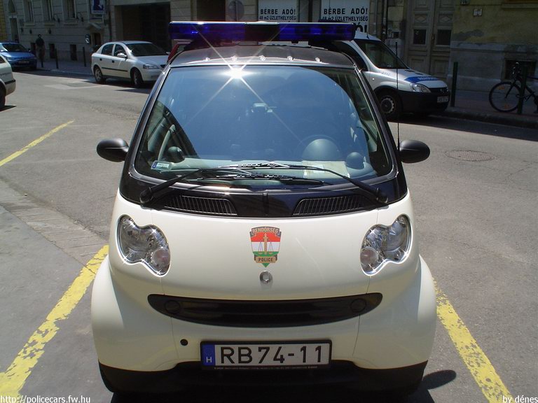 Smart Fortwo, fotó: dénes
Keywords: rendőr rendőrautó rendőrség magyar Magyarország RB74-11