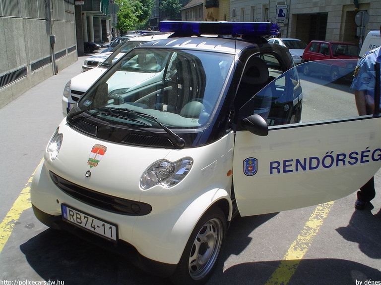 Smart Fortwo, fotó: dénes
Keywords: rendőr rendőrautó rendőrség magyar Magyarország RB74-11