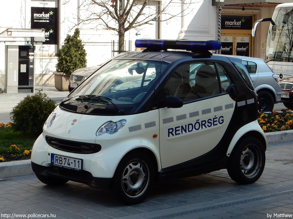 Smart Fortwo, fotó: Matthew
Keywords: rendőr rendőrautó rendőrség magyar Magyarország RB74-11