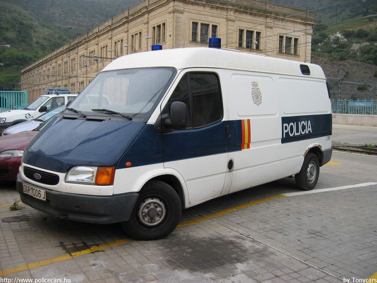 Ford Transit, fotó: Tonycars
Keywords: rendőr rendőrautó rendőrség spanyol Spanyolország