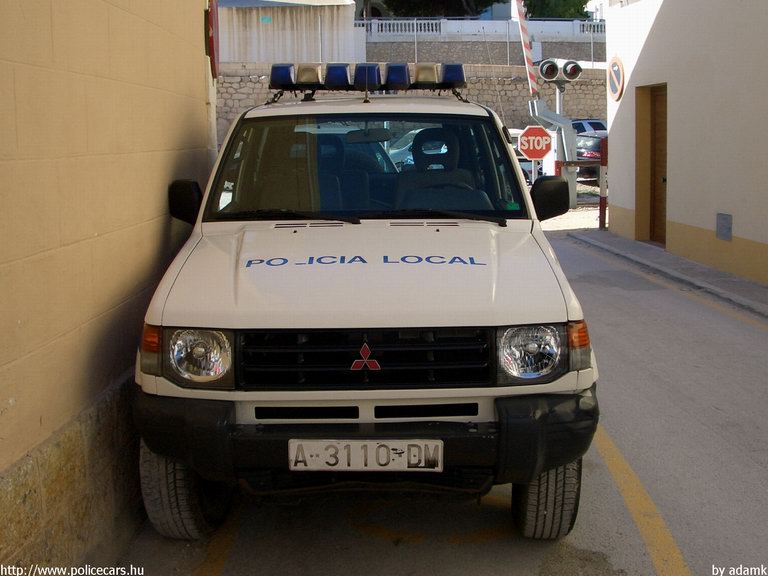 Mitsubishi Pajero, fotó: adamk
Keywords: rendőr rendőrautó rendőrség spanyol Spanyolország