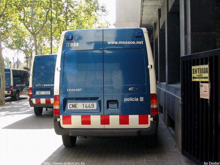 Ford Transit, fotó: Dexter
Keywords: rendőr rendőrautó rendőrség spanyol Spanyolország