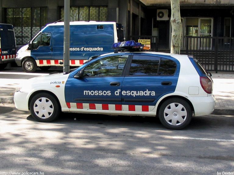 Nissan Almera, fotó: Dexter
Keywords: rendőr rendőrautó rendőrség spanyol Spanyolország