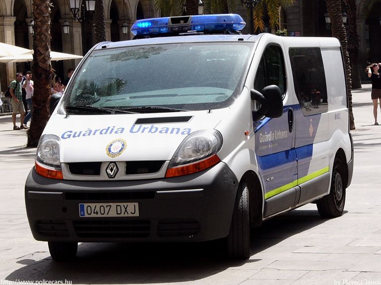 Renault Trafic, fotó: Plavecz János
Keywords: rendőr rendőrautó rendőrség spanyol Spanyolország