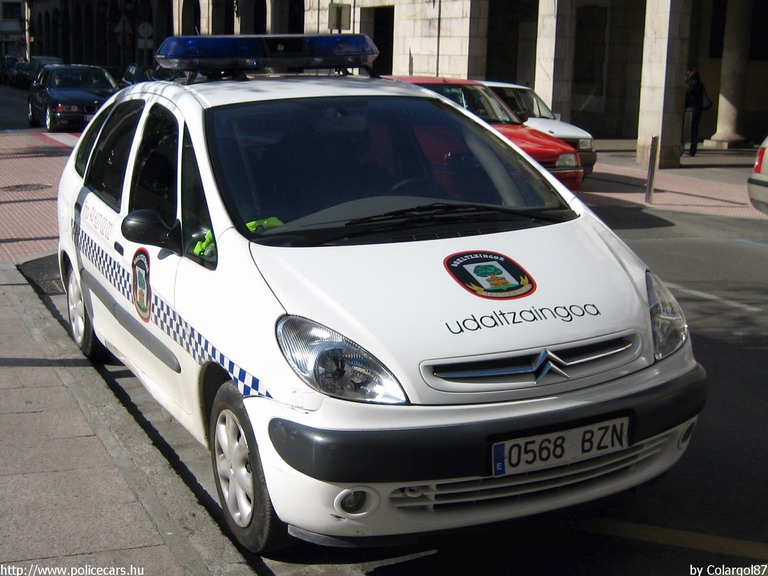 Citroen Xsara Picasso, fotó: Colargol87
Keywords: rendőr rendőrautó rendőrség spanyol Spanyolország