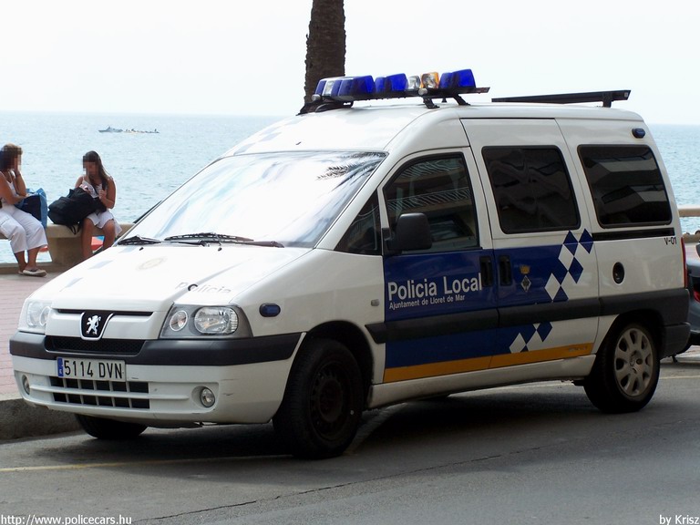 Peugeot Expert, fotó: Krisz
Keywords: rendőr rendőrautó rendőrség spanyol Spanyolország