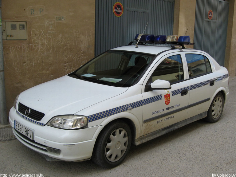 Opel Astra G, fotó: Colargol87
Keywords: rendőr rendőrautó rendőrség spanyol Spanyolország