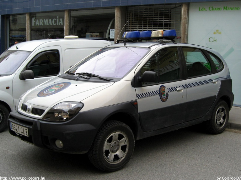 Renault Megane Scenic, fotó: Colargol87
Keywords: rendőr rendőrautó rendőrség spanyol Spanyolország