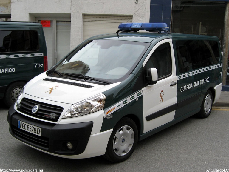 Fiat Scudo, fotó: Colargol87
Keywords: rendőr rendőrautó rendőrség spanyol Spanyolország